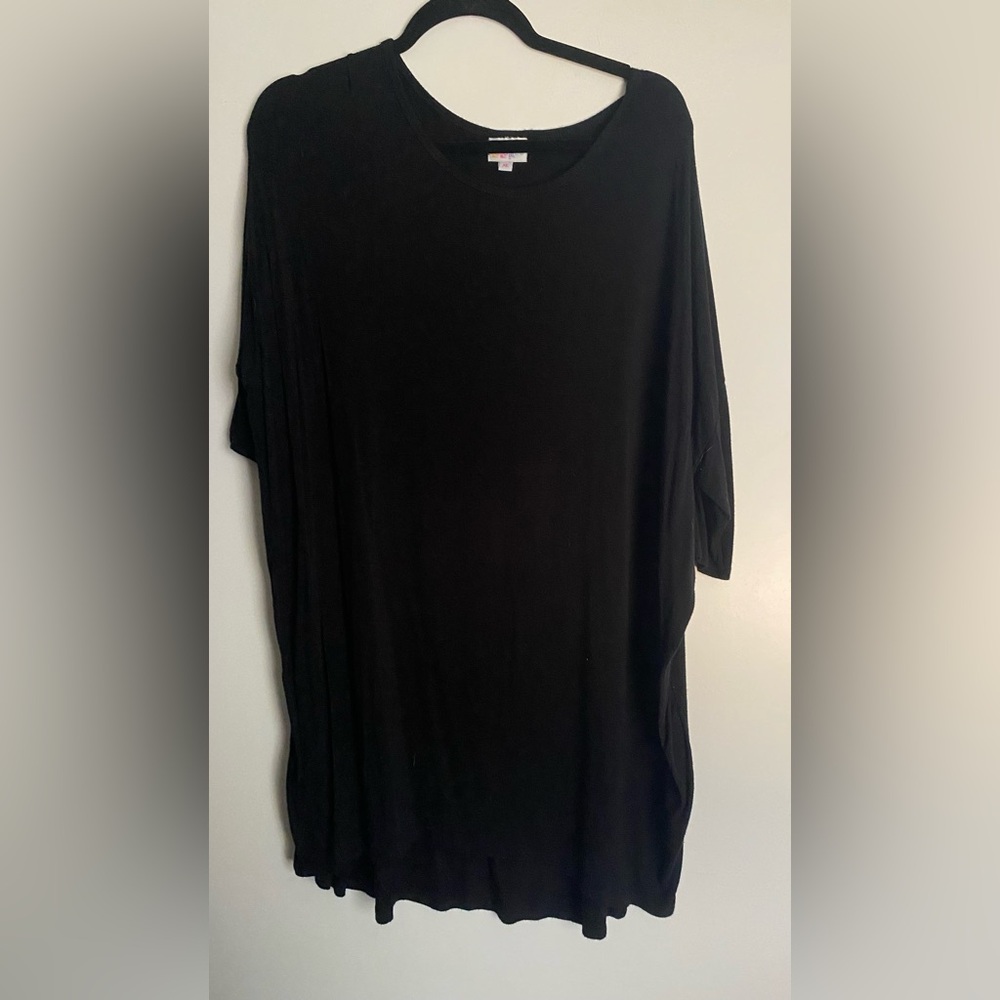 LuLaRoe Elegant Black Tunic Top